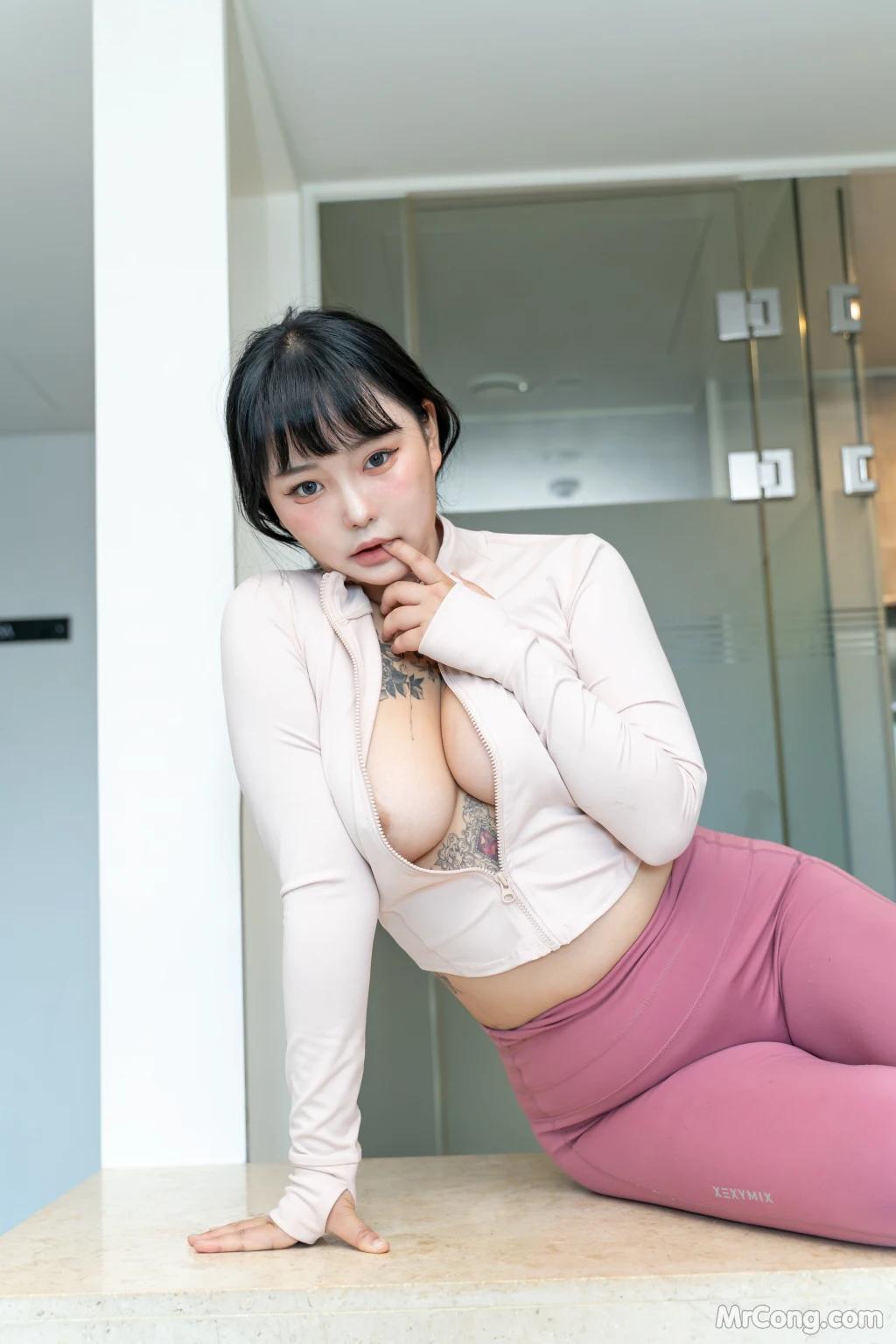 Jeon Bo Yeon 전보연 Nude Leggings 72 photos Page 3 MissKon