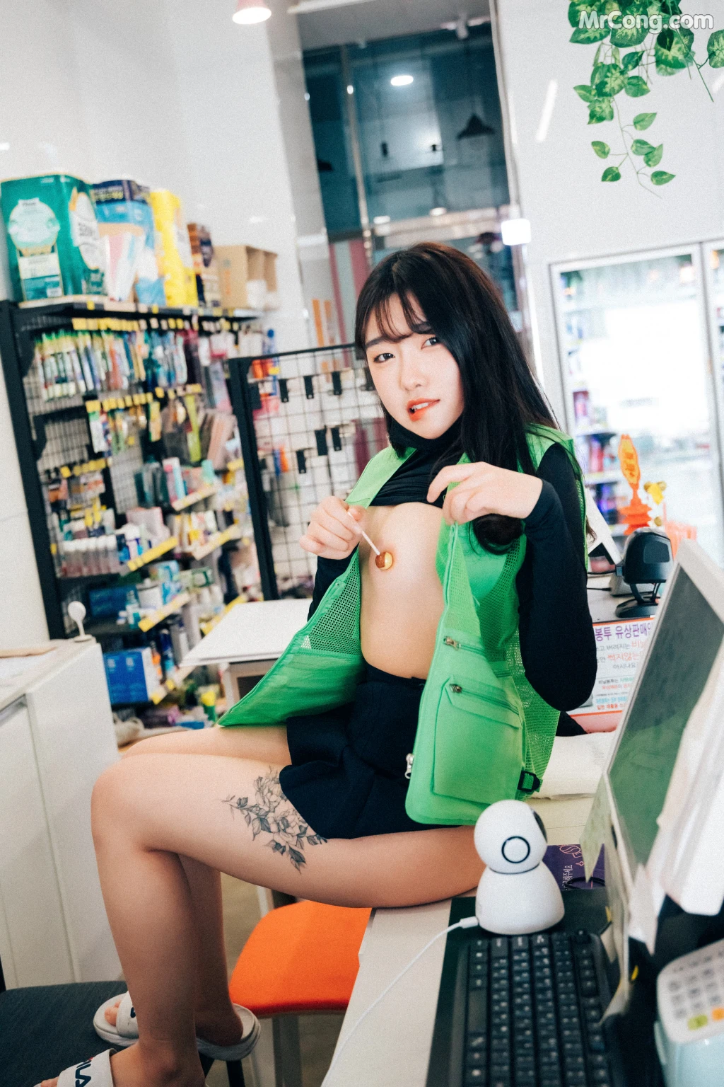 [Loozy] Sonson (손손): First Nipple Alba (+S.Ver) (145 photos) – Page 6