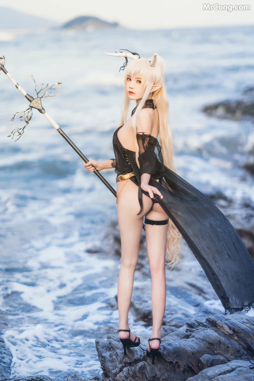 Coser@桜桃喵 Vol.138: 闪灵泳装 (46 photos) – Page 2