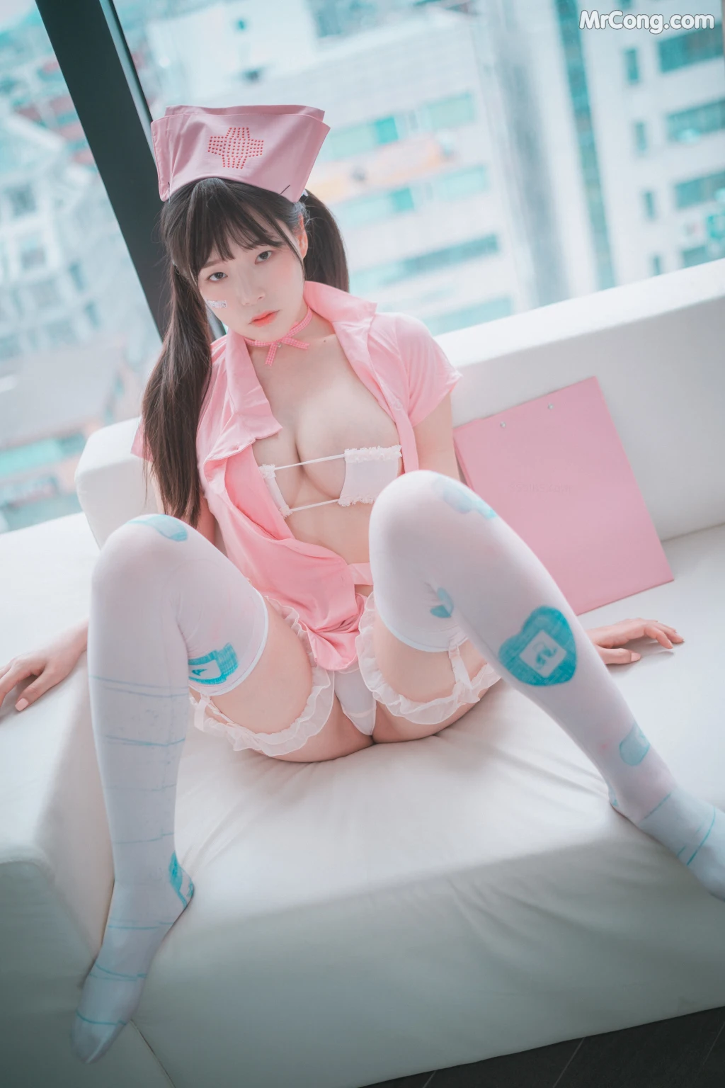 DJAWA Photo – Pia (피아): “Nursing Overtime” (65 photos) – Page 3