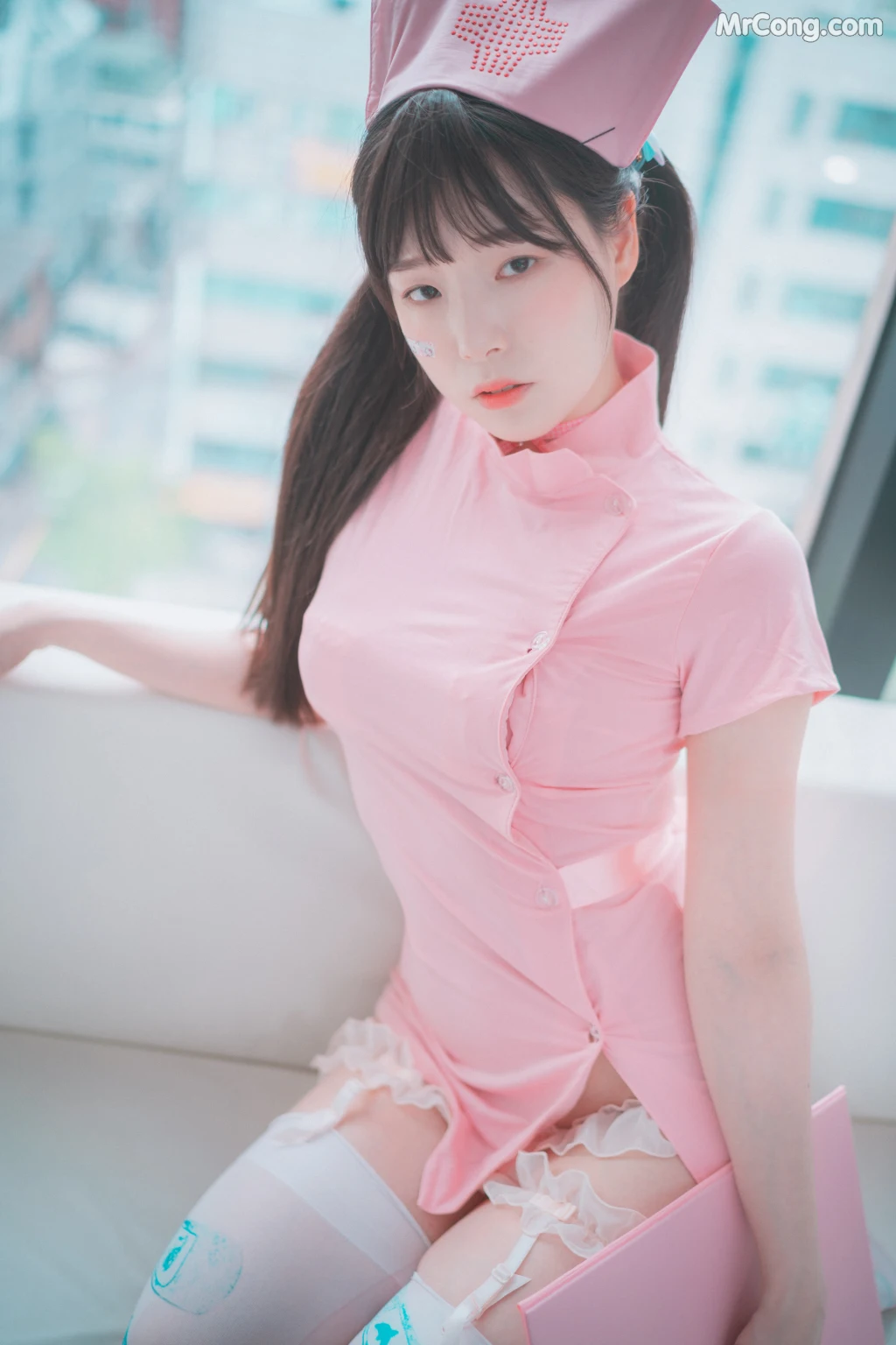 DJAWA Photo – Pia (피아): “Nursing Overtime” (65 photos) – Page 5