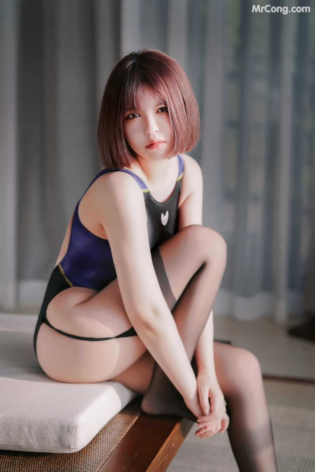 Coser@半半子: 競泳水着を着た彼女 (35 photos) – Page 3