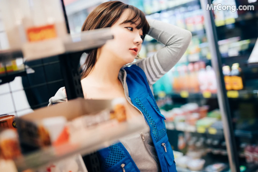 [Loozy] Son Ye-Eun (손예은): CS Part Timer (89 photos) – Page 5