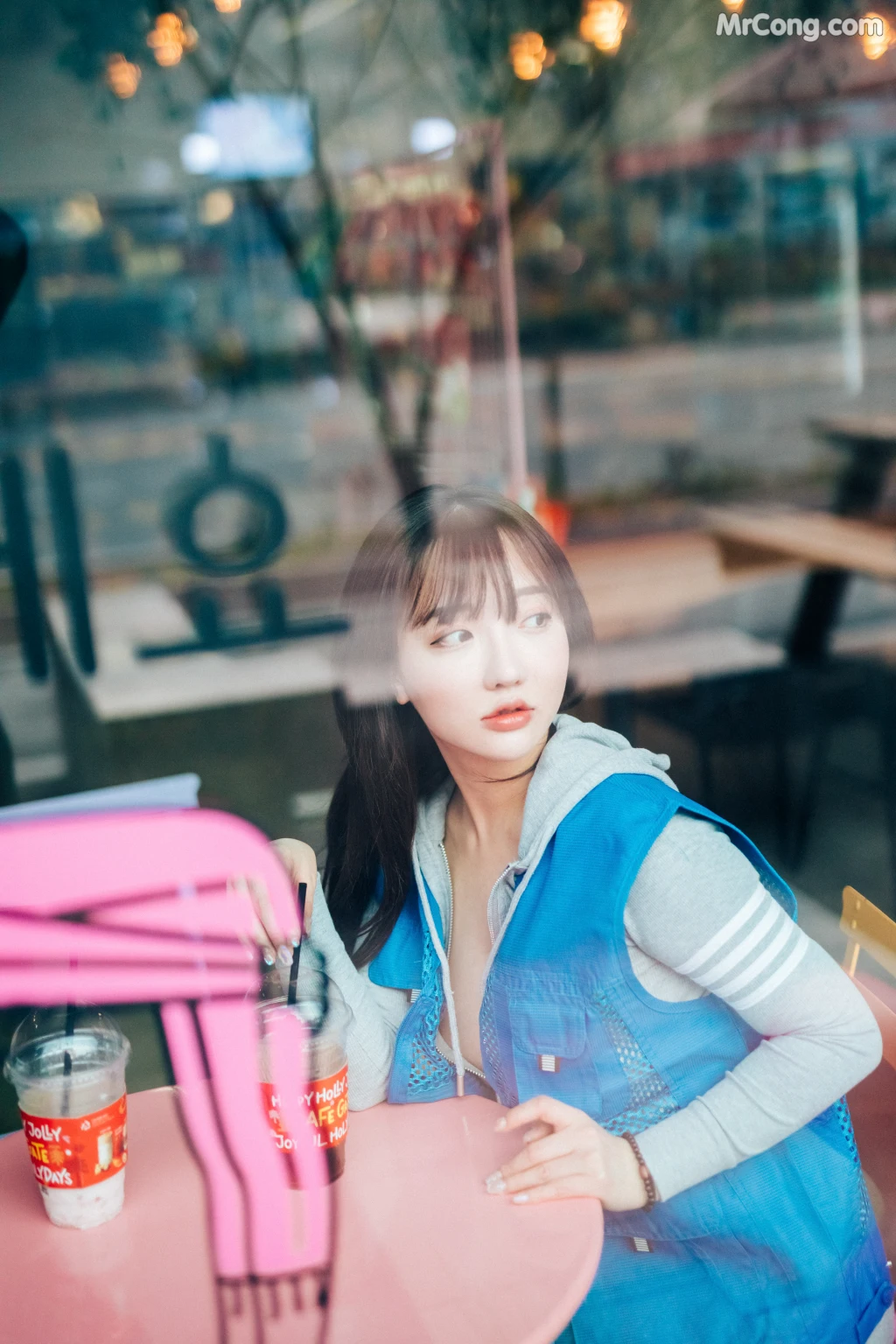 [Loozy] Son Ye-Eun (손예은): CS Part Timer (89 photos) – Page 6