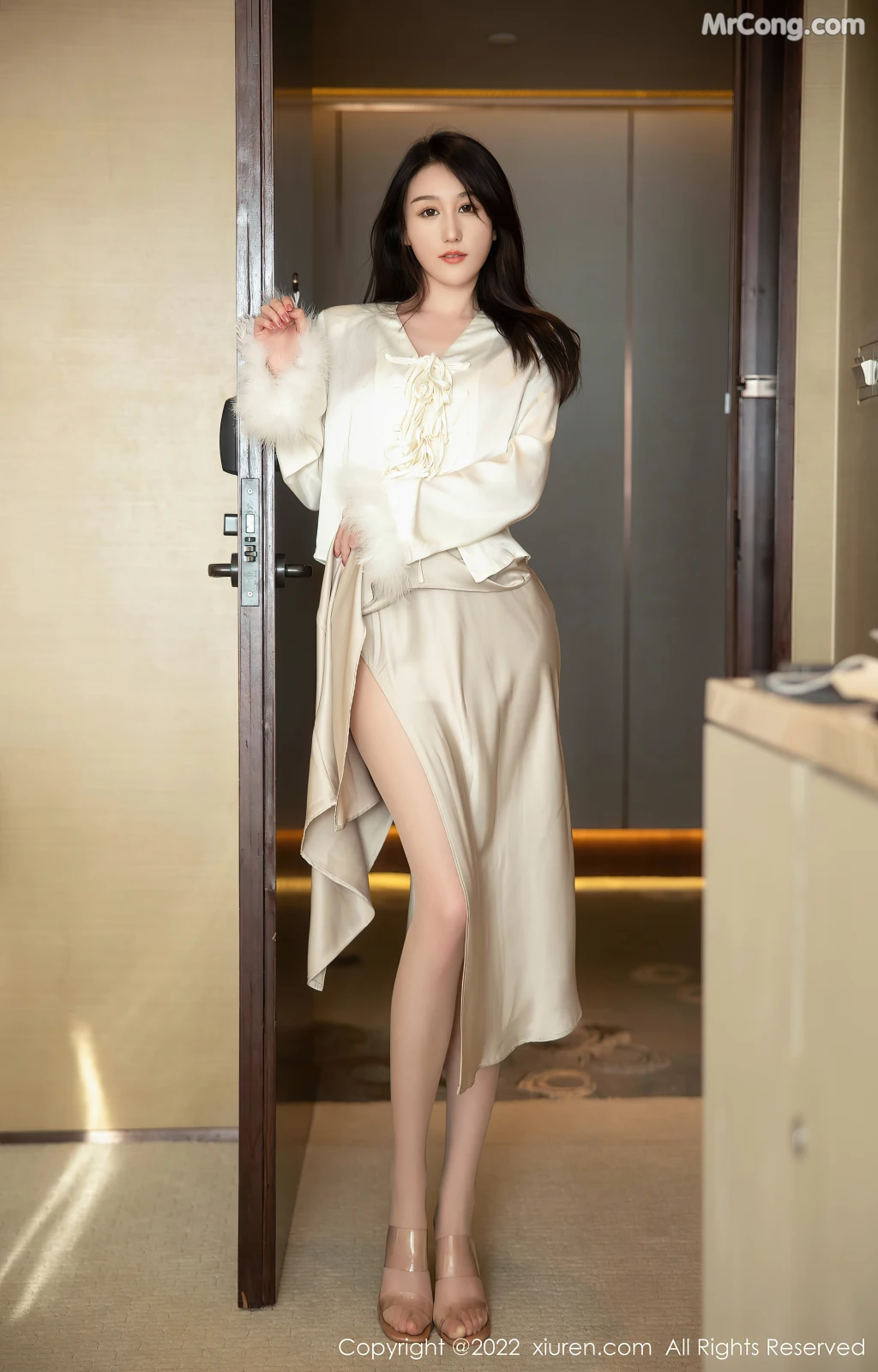 XIUREN No.5734: Wei Wei Jiang (薇薇酱) (88 photos) – Page 2