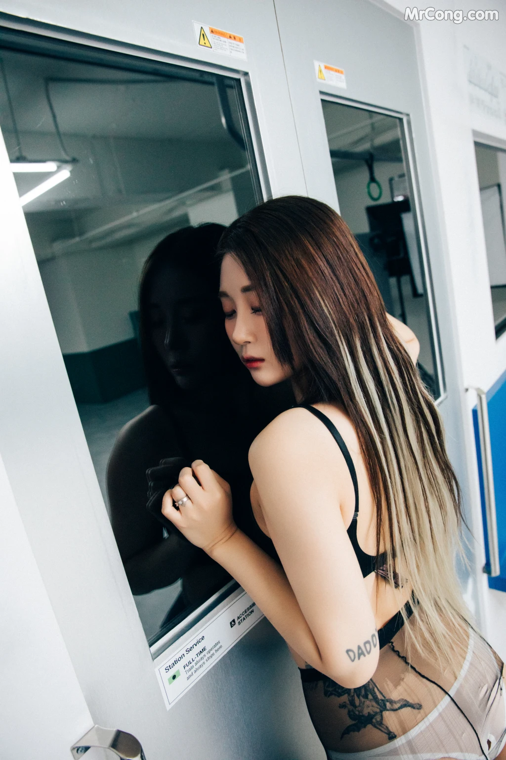 [Loozy] Bomi (보미): Bondage Subway (100 photos) – Page 5