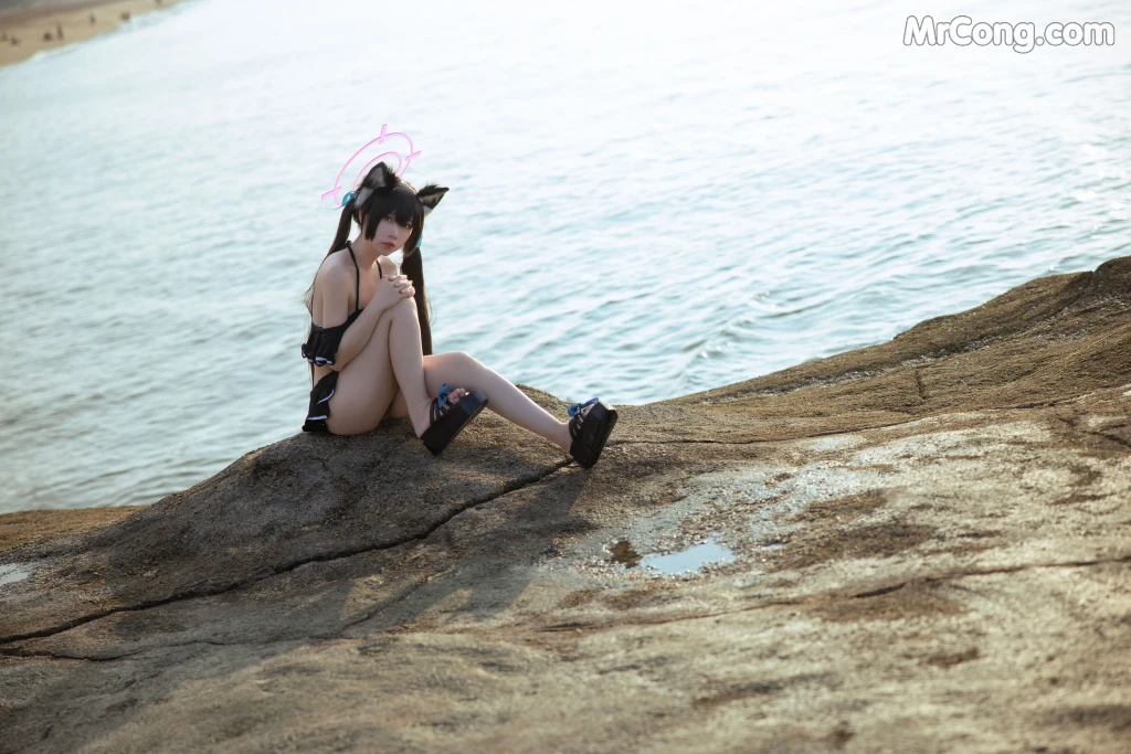 Coser@G44不会受伤 Vol.085: 碧蓝档案 黑見芹香 海边泳装 (20 photos) – Page 2