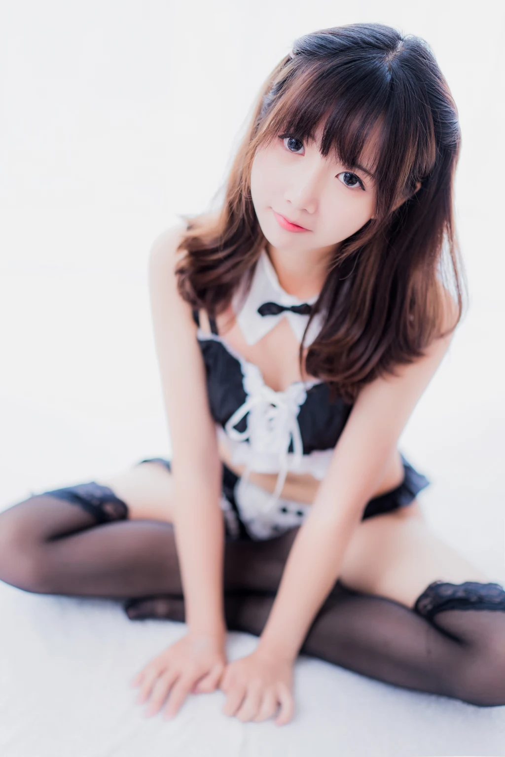 Coser@面饼仙儿 No.004: 黑丝女仆私房 (25 photos + 1 video) – Page 2