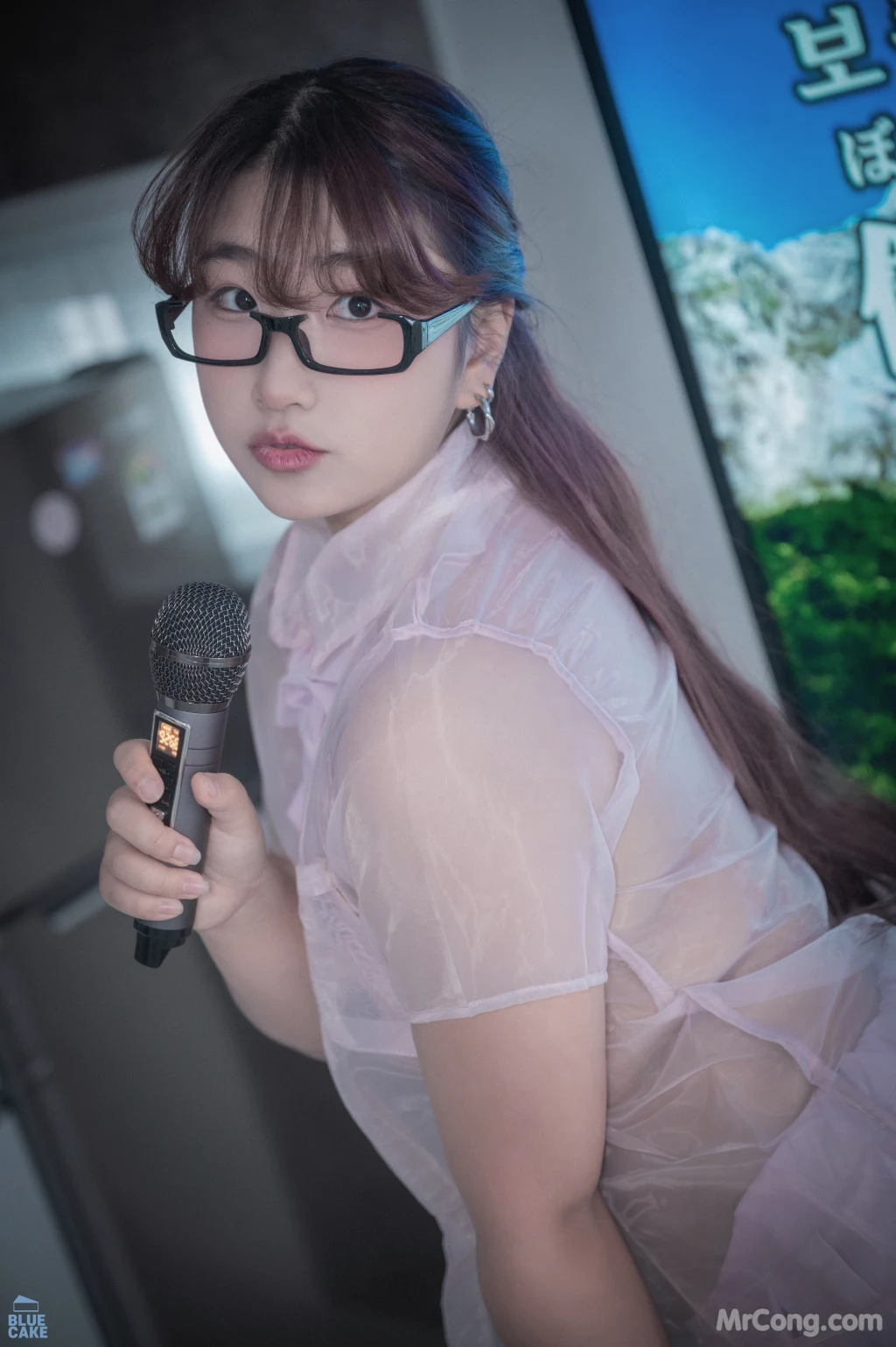 [BLUECAKE] Ggubbu: Karaoke (130 photos) – Page 9