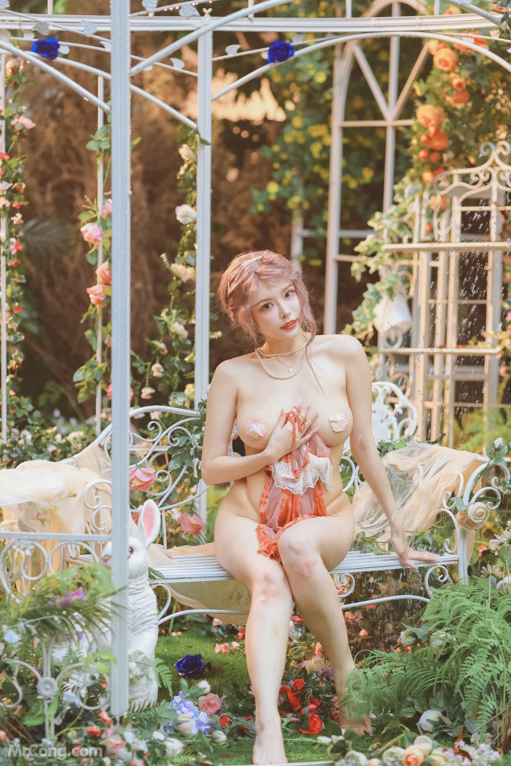 Coser@Xia Xiao Qiu Qiu Qiu (夏小秋秋秋) No.107: 花园嬉水 (67 photos) – Page 5