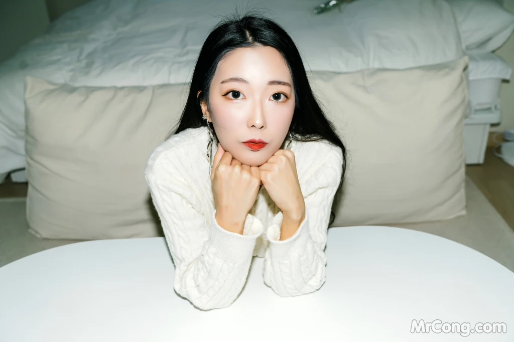 [Moon Night Snap] Mona (모나): In the Room (77 photos) – Page 2