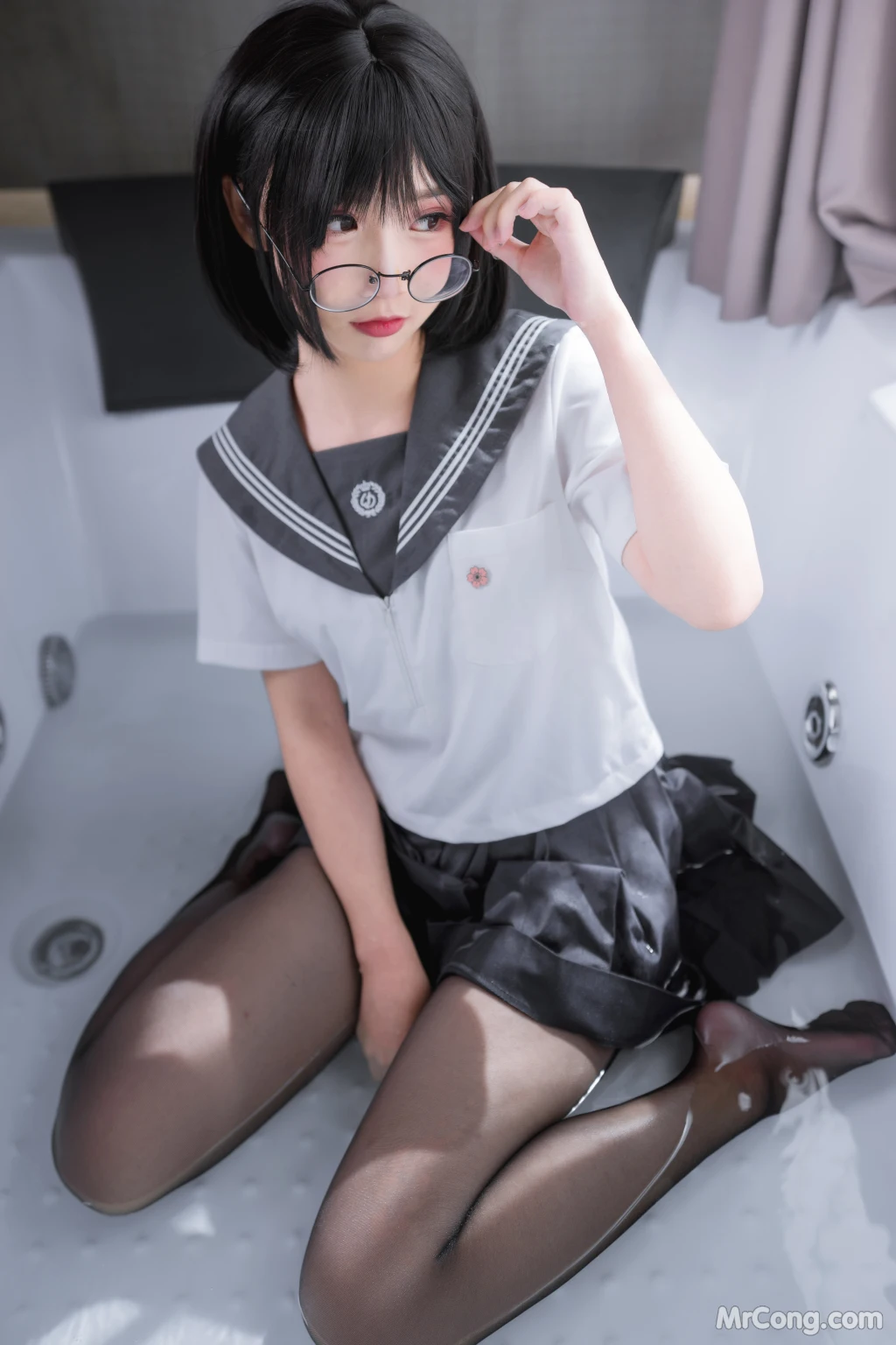 Coser@面饼仙儿 No.016: 脑内少女 黑丝JK (25 photos) – Page 2