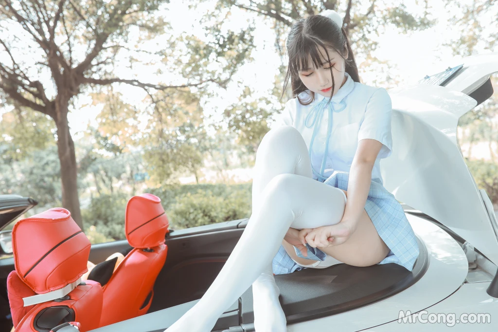 Coser@不呆猫: 白丝过膝袜 (21 photos + 12 videos) – Page 2