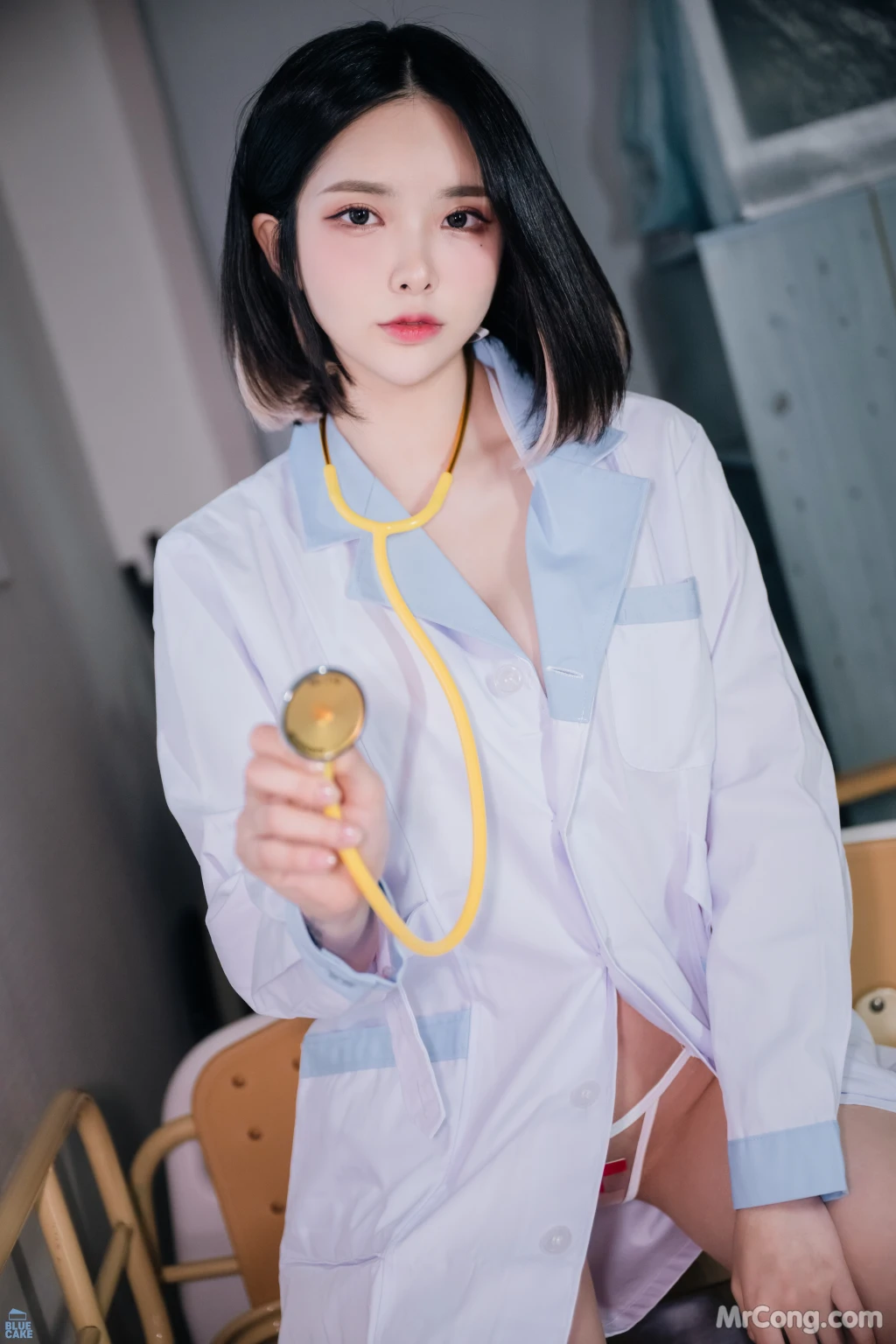 [BLUECAKE] Hikari: Vol.04 BAD DOCTOR Succubus (+RED.Ver) (149 photos)