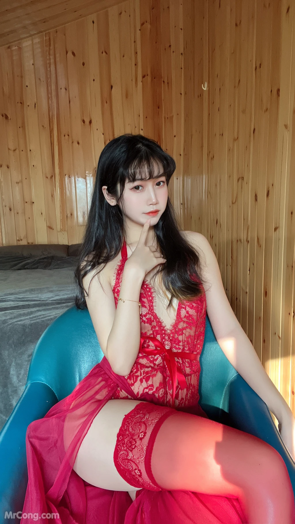 Coser@不呆猫: 霸气红色人妻 (57 photos + 1 video) – Page 6