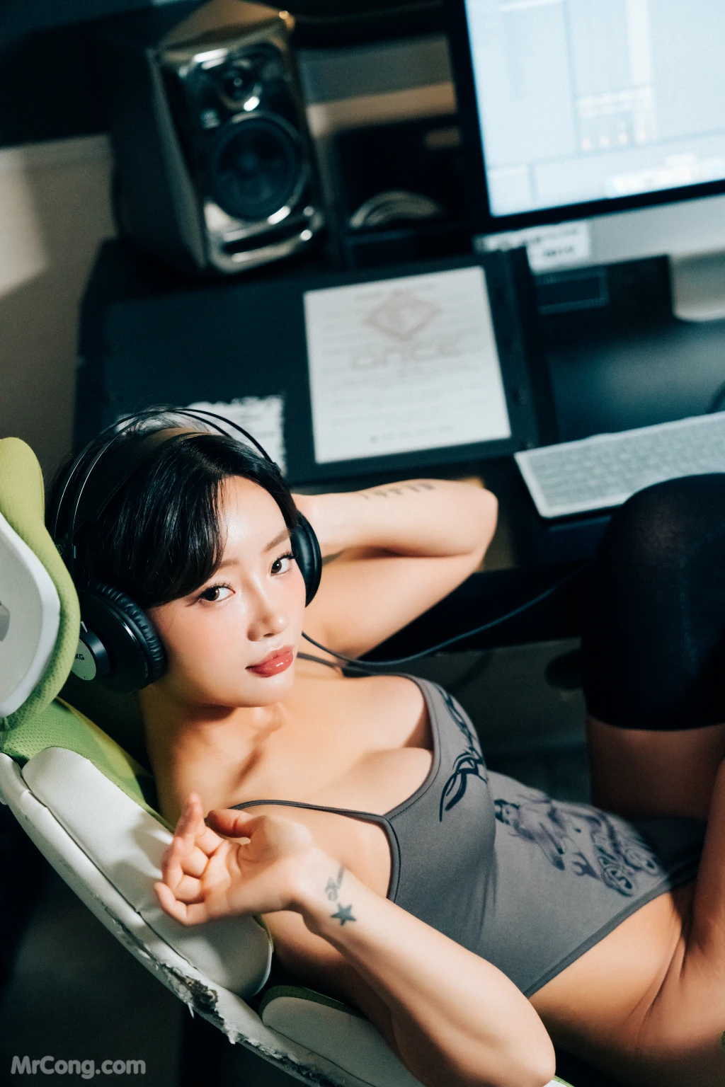 [Loozy] Booty Queen: Nude Recording (155 photos + 5 videos) – Page 6
