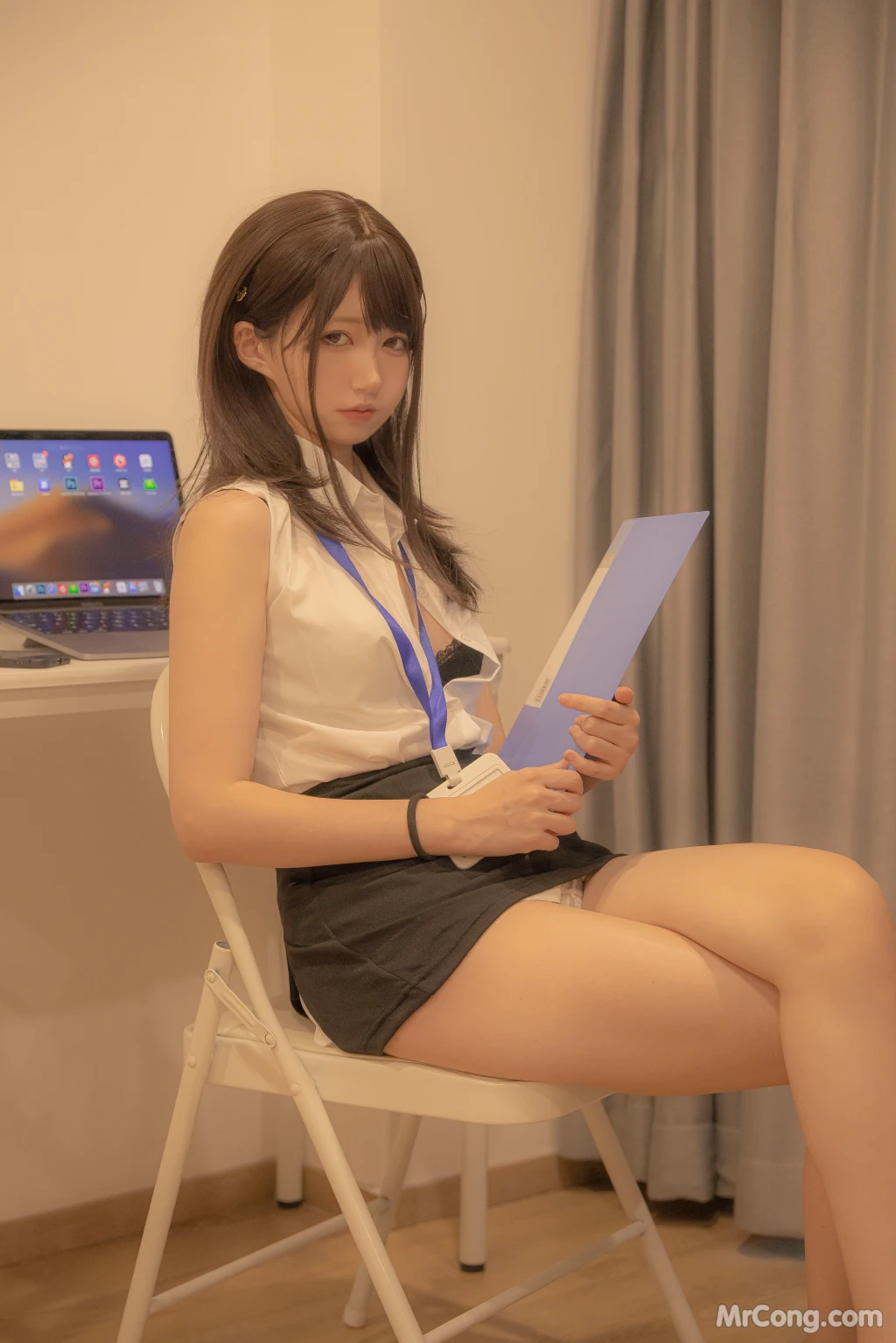 Coser@NAGISA魔物喵: [Fantia] OL短裙 (15 photos) – Page 2