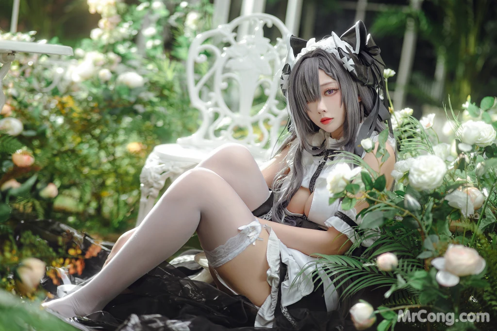 Coser@宮本桜: 奥古斯特 女仆装 (20 photos) – Page 2
