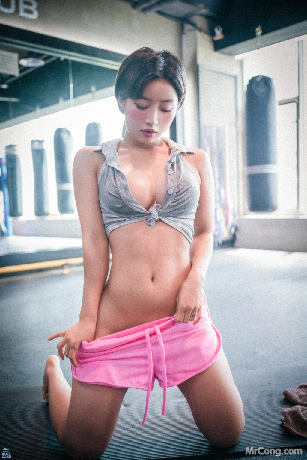 [BLUECAKE] Booty Queen: Punch Girl (B) (82 photos) – Page 4
