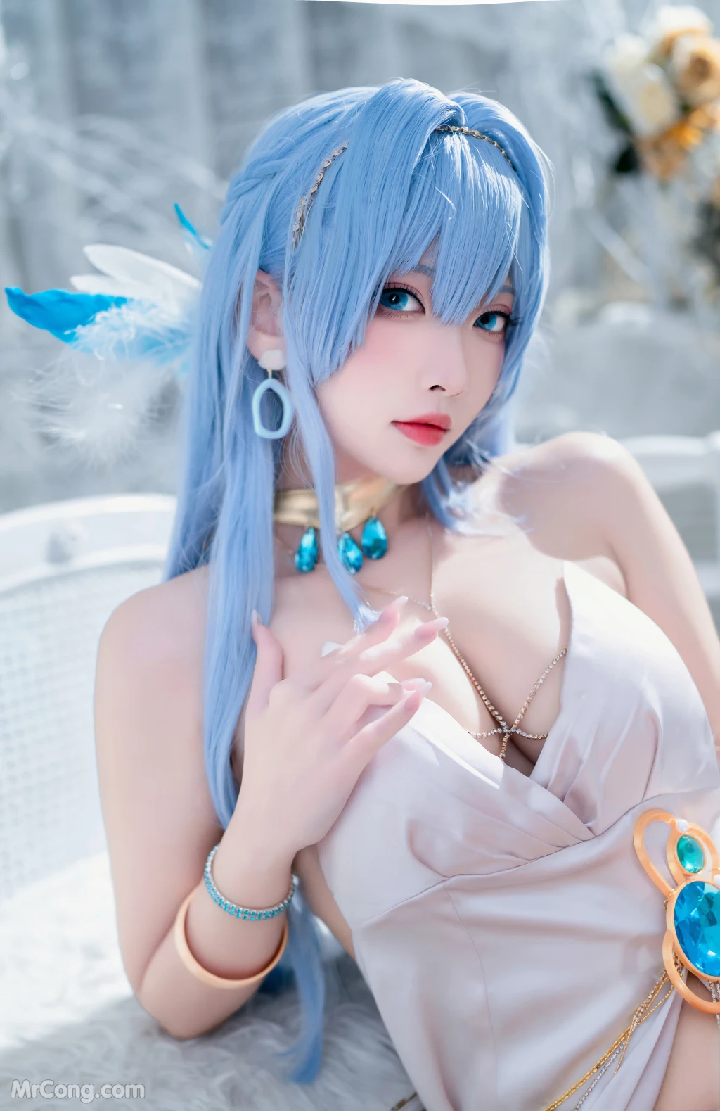 Coser@宮本桜: Nikke胜利女神 海伦娜礼服 (19 photos)插图7