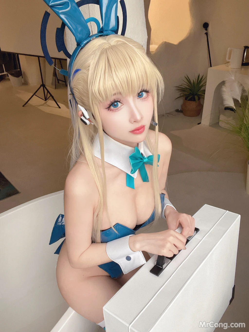 Coser@rioko凉凉子 Vol.115: 碧蓝档案 TOKI兔兔 (43 photos + 10 videos) – Page 4