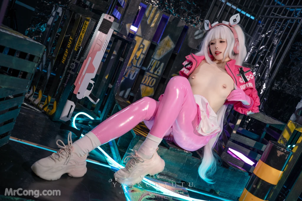 Coser@黏黏团子兔 – NIKKE：爱丽丝 (52 photos + 1 video) – Page 3
