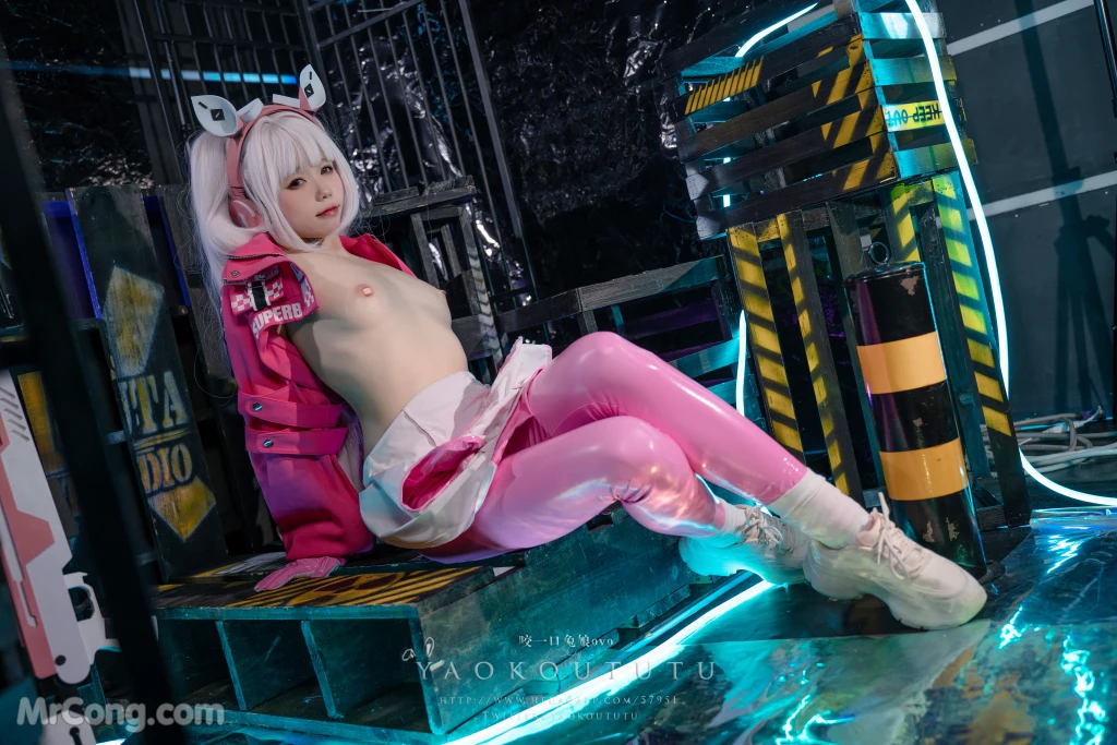 Coser@黏黏团子兔 – NIKKE：爱丽丝 (52 photos + 1 video) – Page 3