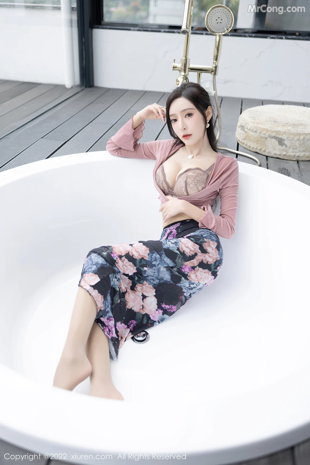 XIUREN No.5985: Yanni (王馨瑶) (83 photos) – Page 2