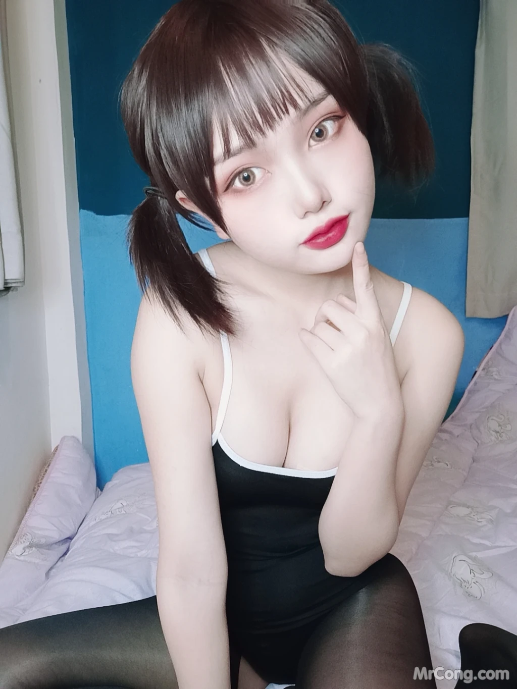 Coser@您的蛋蛋: 黑丝死库水 (22 photos + 4 videos)插图1