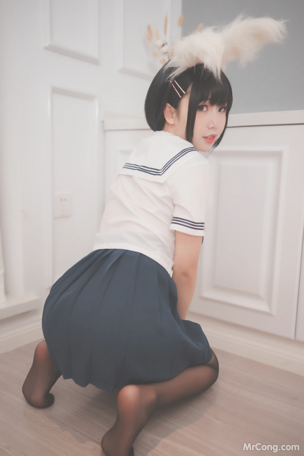 Coser@面饼仙儿 No.053: 面饼兔耳jk (17 photos)插图5