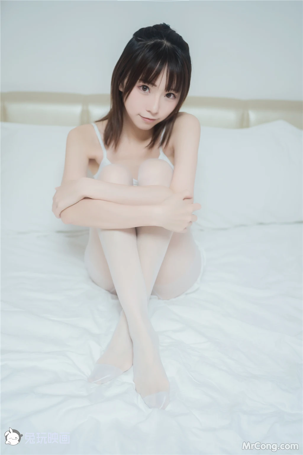 Cosplay@兔玩映画 Vol.043: 白丝套装 (42 photos) – Page 4