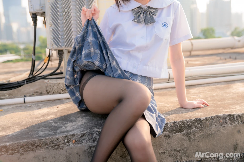 Coser@您的蛋蛋: 天台JK (41 photos) – Page 4