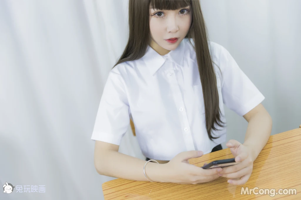 Cosplay@兔玩映画 Vol.044: 等你下课 (42 photos) – Page 2