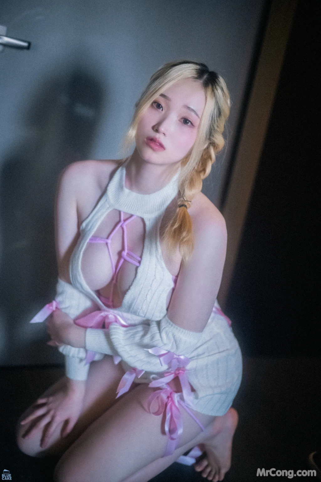 [BLUECAKE] Bambi (밤비): Present For U (165 photos) – Page 2
