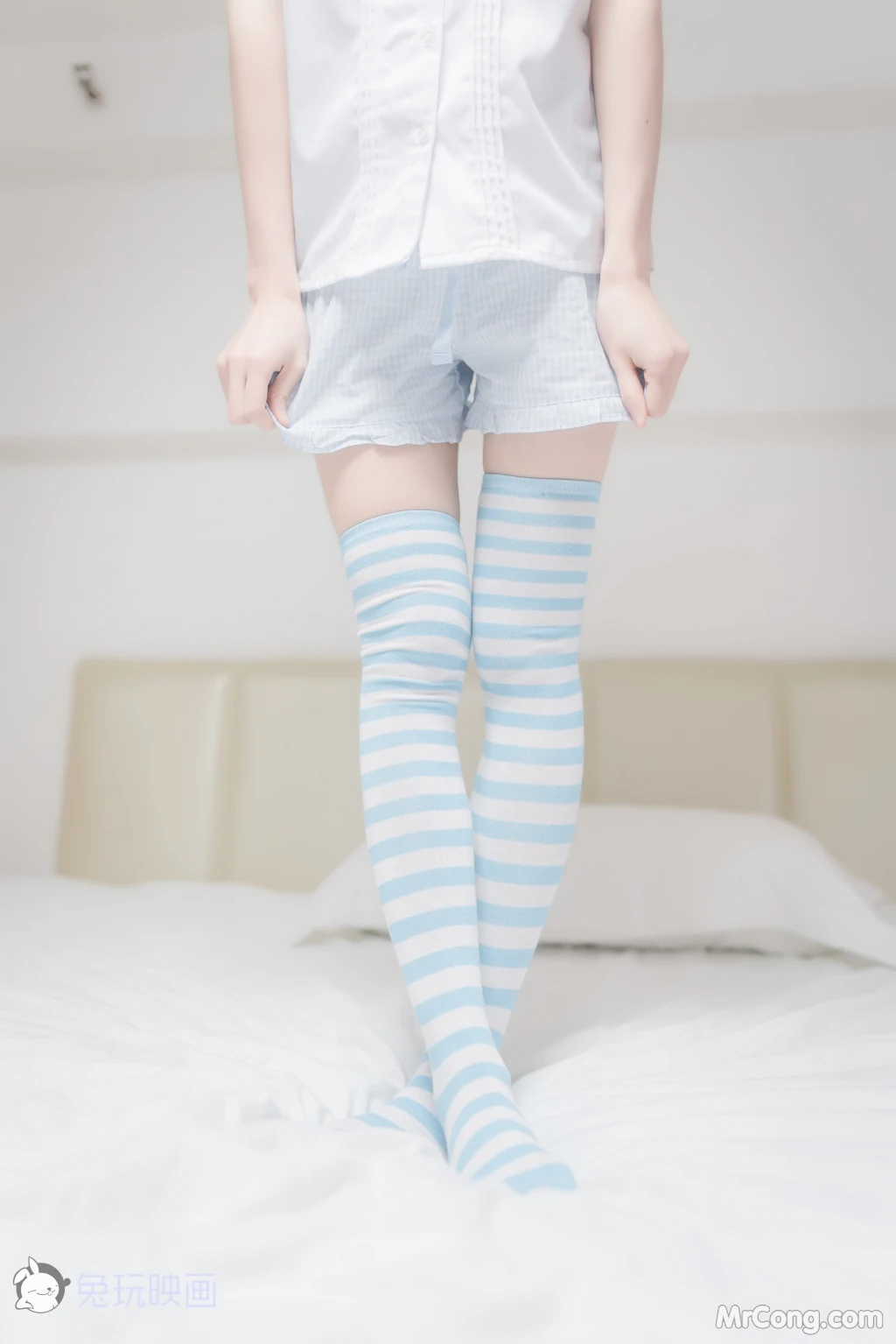 Cosplay@兔玩映画 Vol.049: 蓝白条纹袜 (42 photos) – Page 3