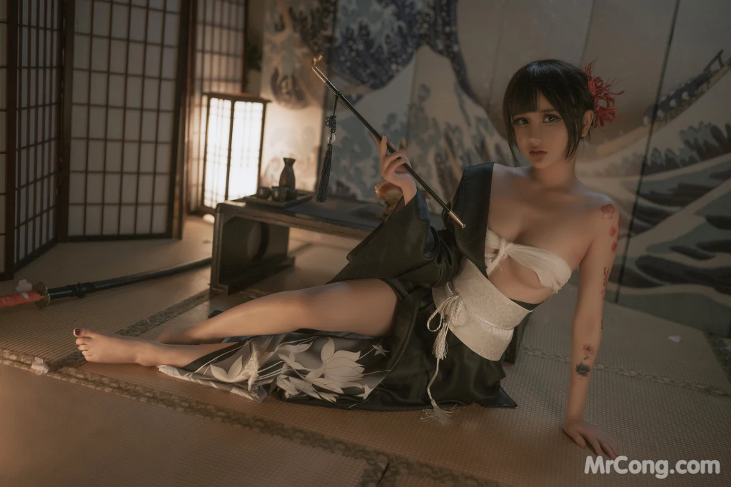 Coser@您的蛋蛋: 黑帮大小姐 (38 photos + 1 video)插图3