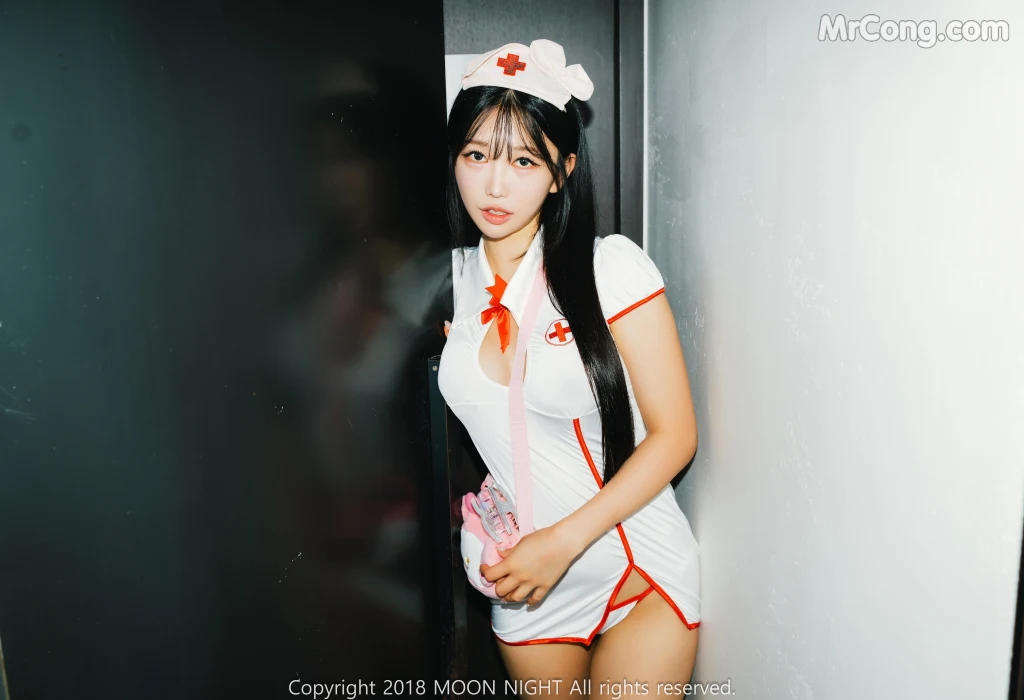 [Moon Night Snap] Yunjin: Where Does It Hurt (92 photos) – Page 3