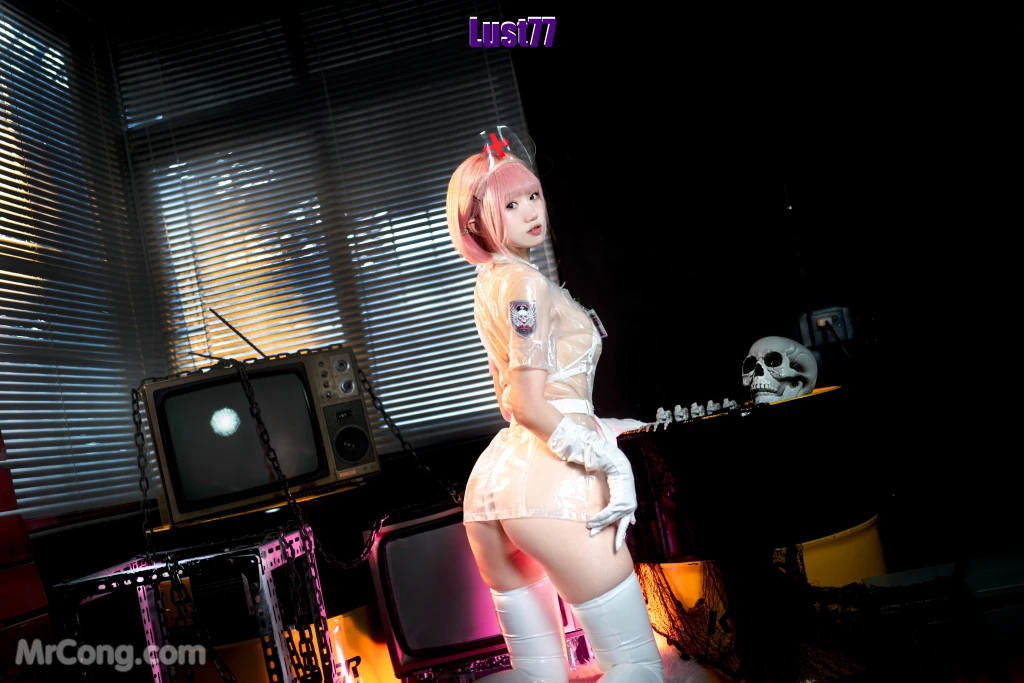 Coser@柒柒不可爱: 夜勤护士 (93 photos + 1 video) – Page 2