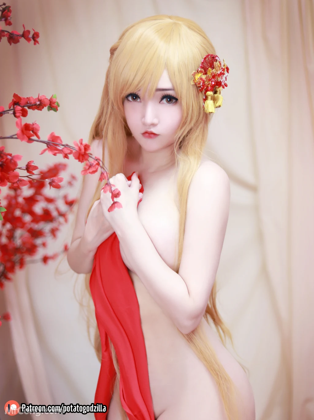 Coser@Potato Godzilla: Asuna Yuuki Qipao (53 photos)