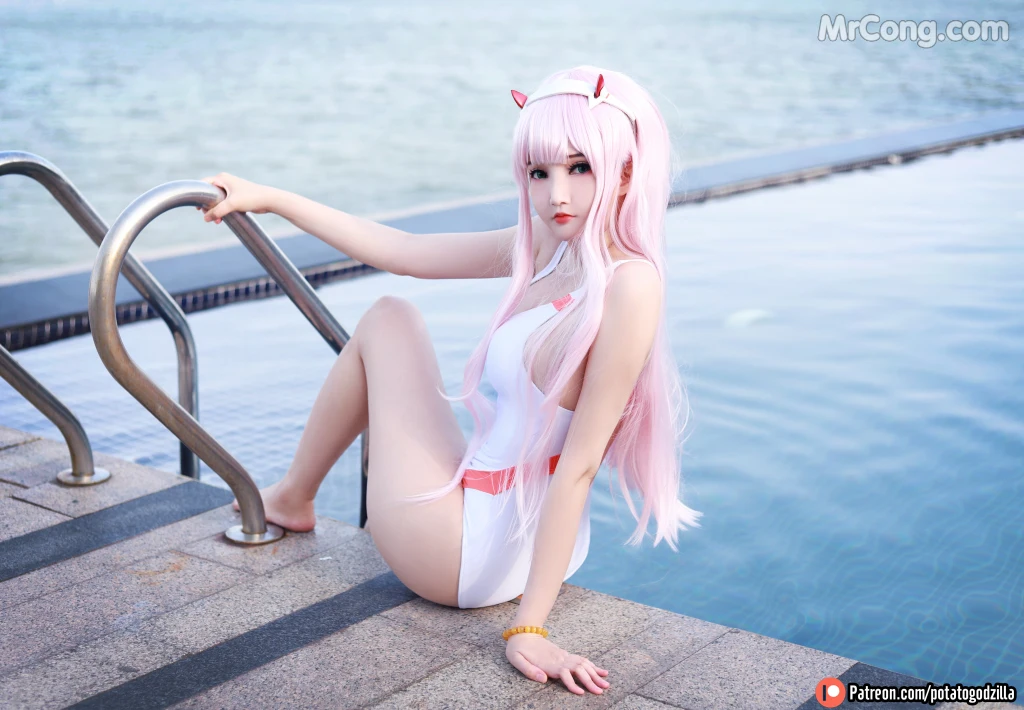 Coser@Potato Godzilla: Zero Two Swimsuit (29 photos) – Page 2