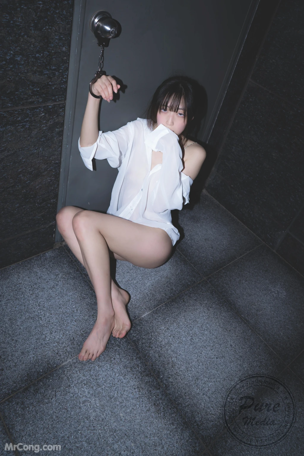 Pure Media Vol.250: Hina (히나) – The Raped Influencer Girl (225 photos) – Page 14