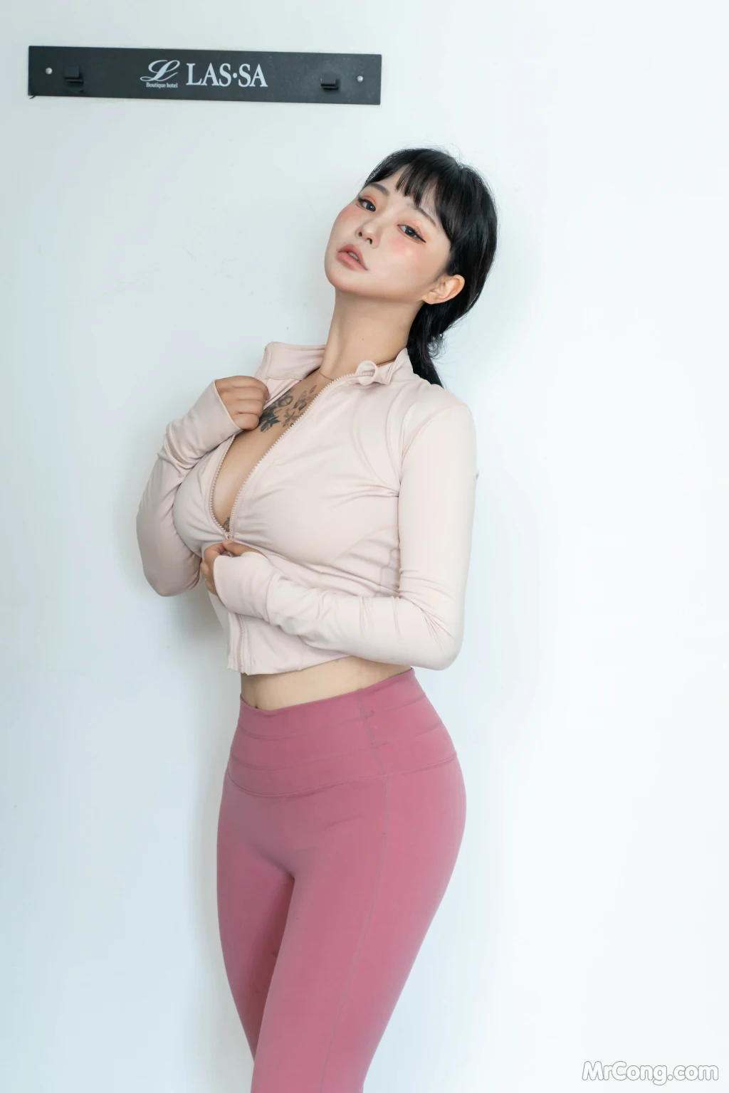Jeon Bo-Yeon (전보연): Nude Leggings (72 photos)