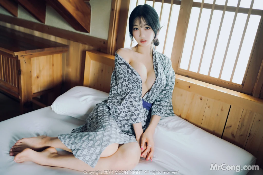 [Moon Night Snap] Yunjin: Digital Photobook (+S.Ver) (87 photos) – Page 2