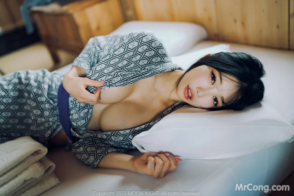 [Moon Night Snap] Yunjin: Digital Photobook (+S.Ver) (87 photos) – Page 2