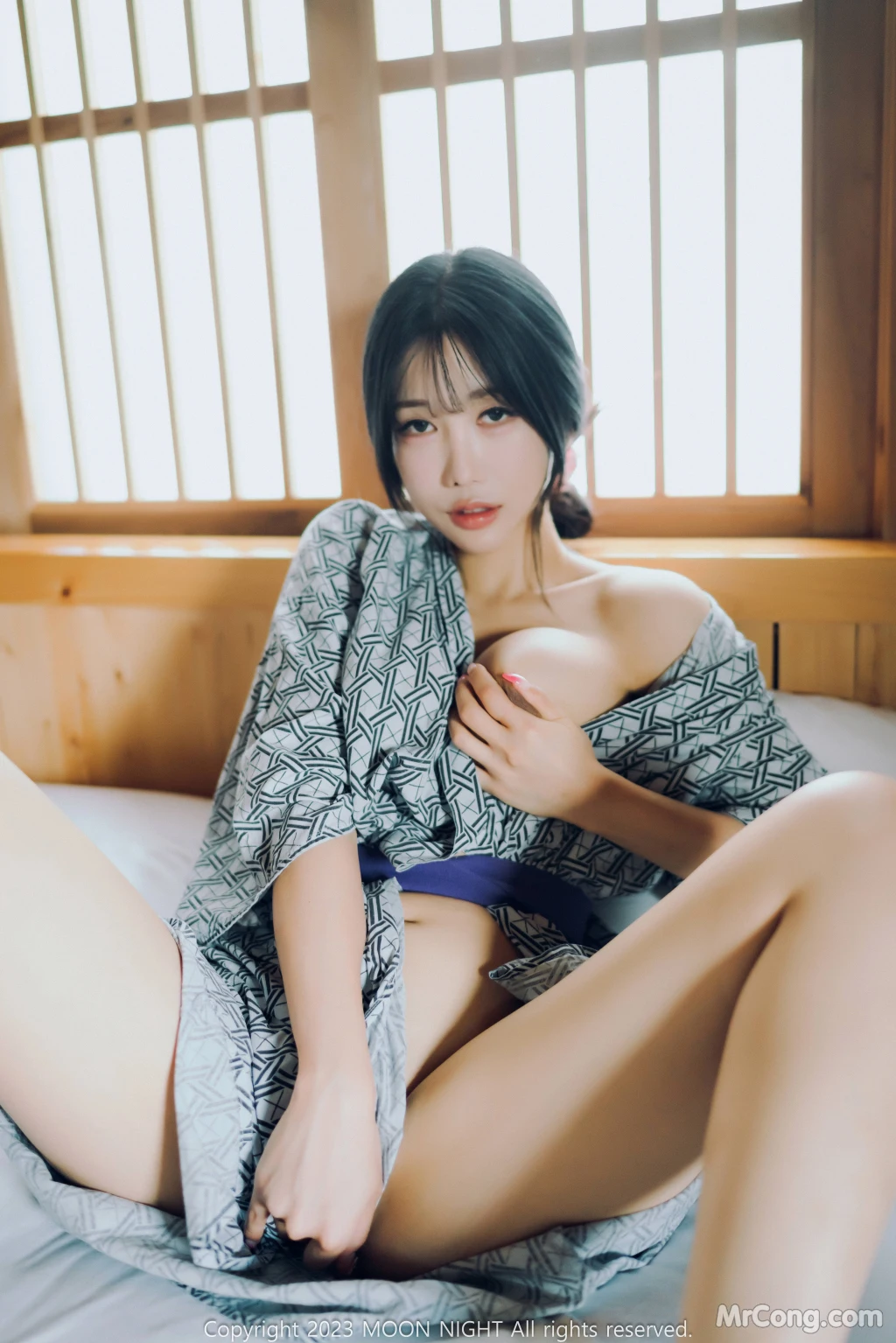 [Moon Night Snap] Yunjin: Digital Photobook (+S.Ver) (87 photos) – Page 2