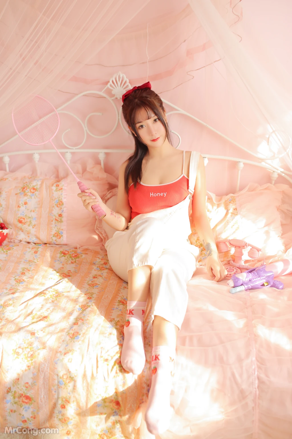 Coser@Mao Jiu Jiang Sakura (猫九酱Sakura): 红色吊带 (18 photos) – Page 2