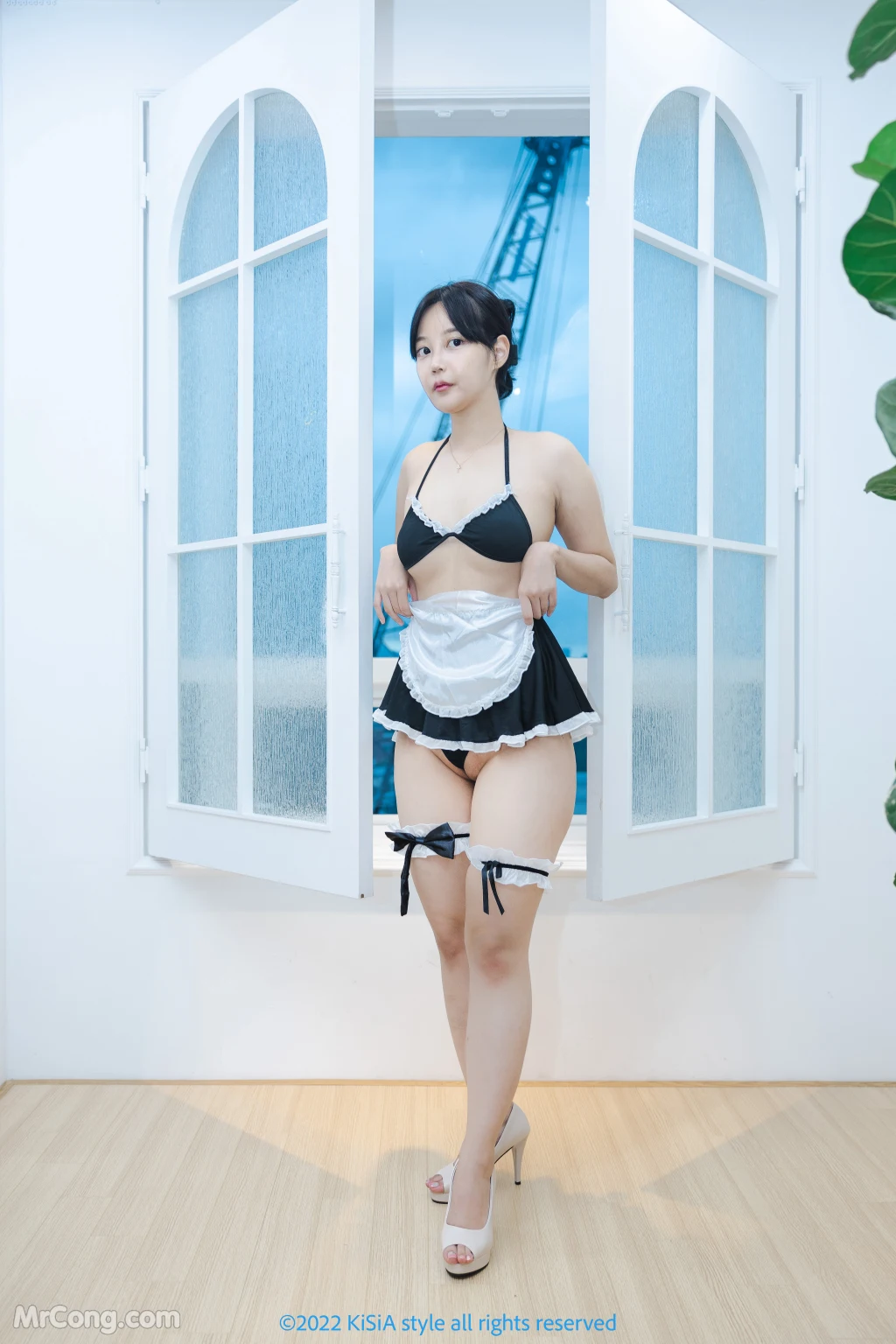 [KiSiA] Joo Yeon: ft.1 Person 4 Maids (80 photos)