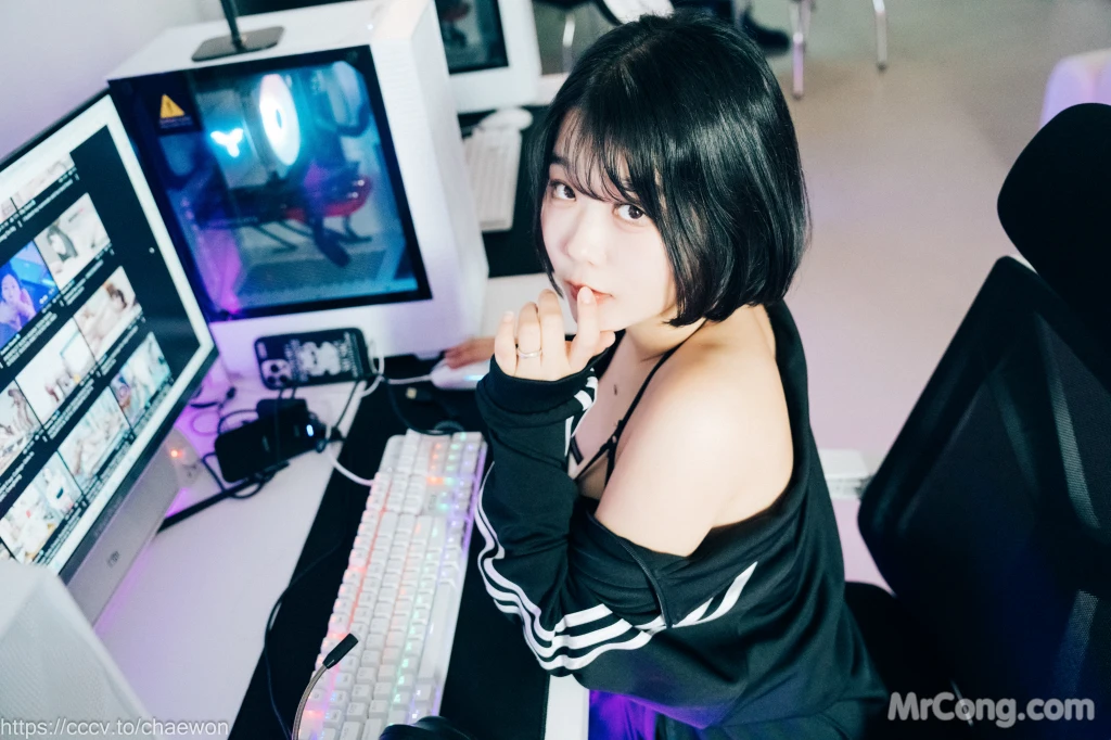 [Loozy] Zia (지아): PC Room With SP (99 photos)