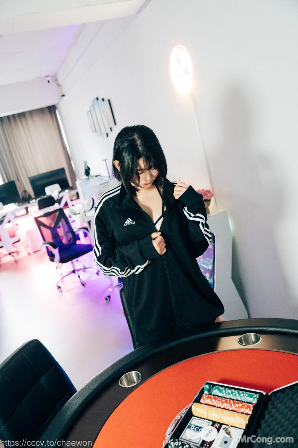 [Loozy] Zia (지아): PC Room With SP (99 photos)