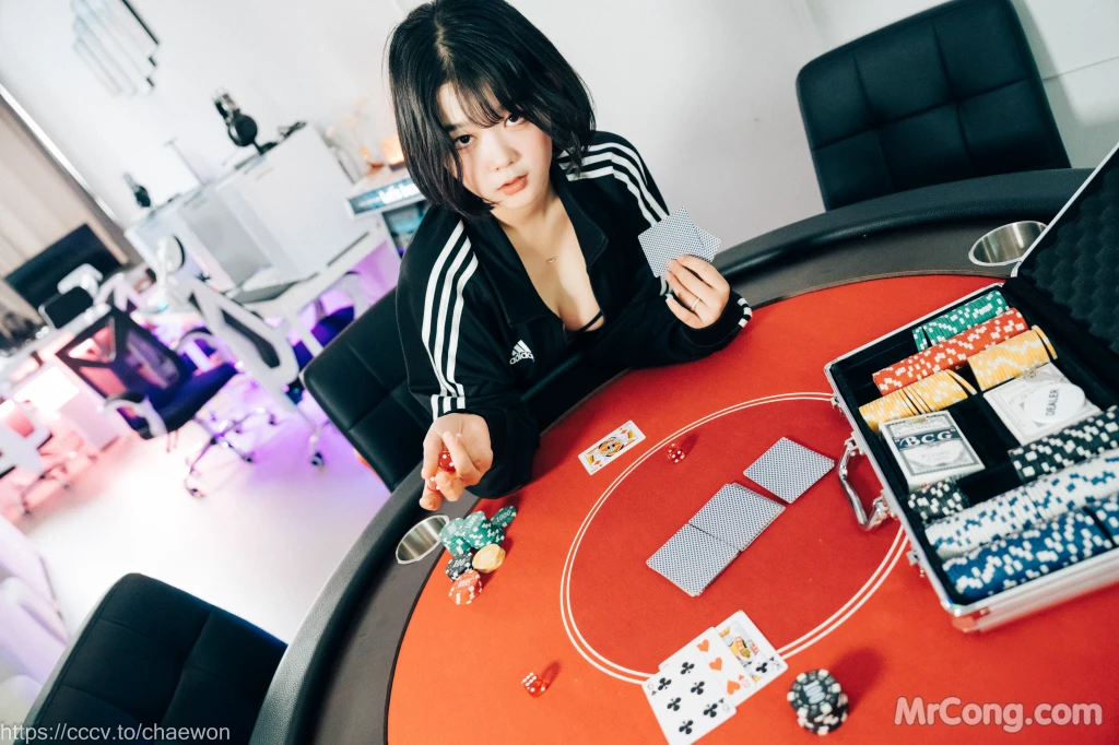 [Loozy] Zia (지아): PC Room With SP (99 photos)